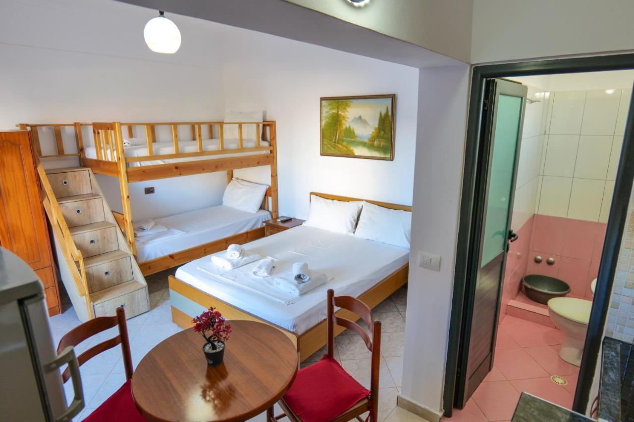 Guest House Gerard Ksamil Exterior photo