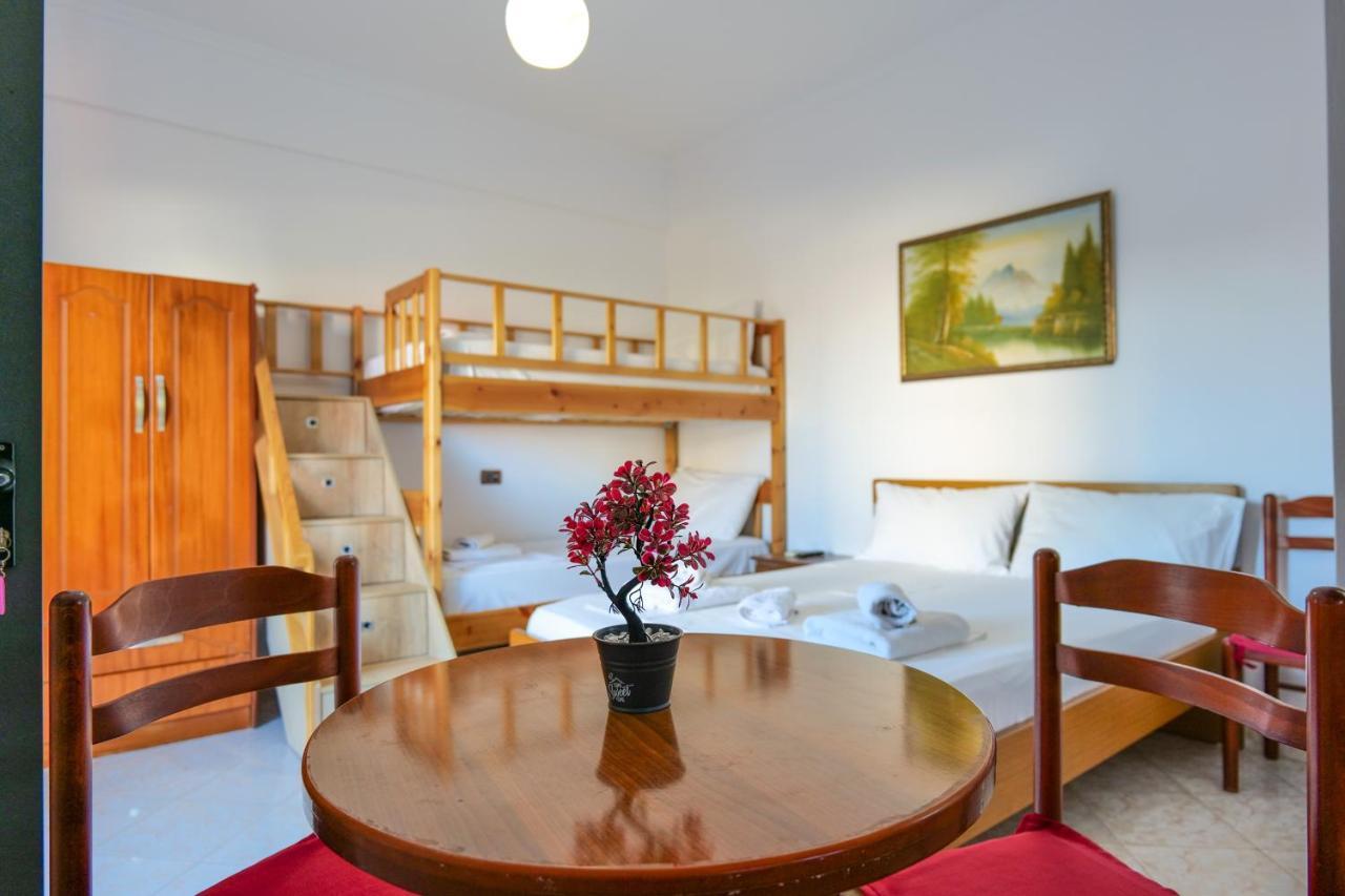 Guest House Gerard Ksamil Exterior photo